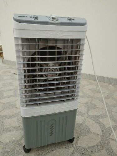 مكيف هواء بحاله ممتازه