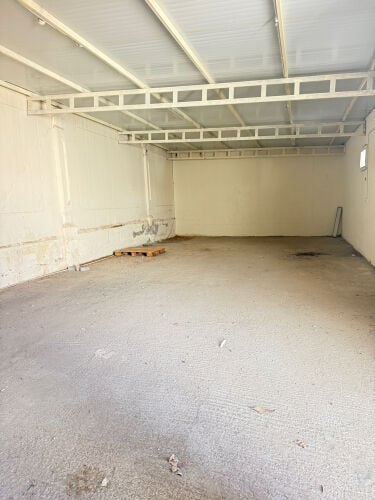 للايجار استور ام صلال علي الصخامه