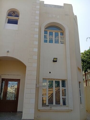 للبيع فيلا مستقله بأم قرن