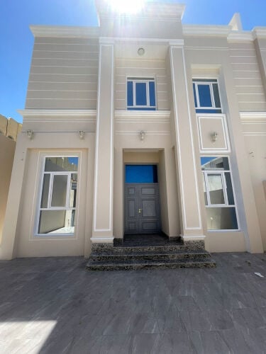 للإيجار فيلا جديده اسكان حكومي 