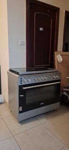 Big Gas Stove and Gas Oven