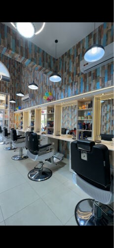 Mens Salon for Sale With CR/Staff
