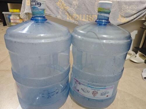 Oasis,Al Manhal or Nestle bottles