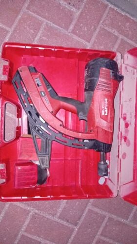 1 Surveyor 2 pistols