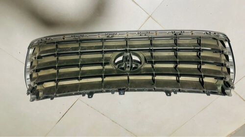 Grill 2011 GXR Land Cruiser 