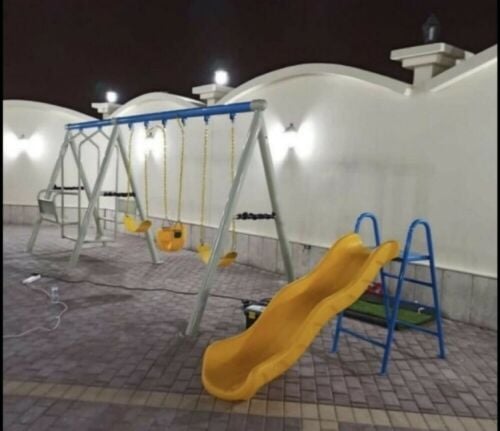 المراجيح مع زحلاقيه