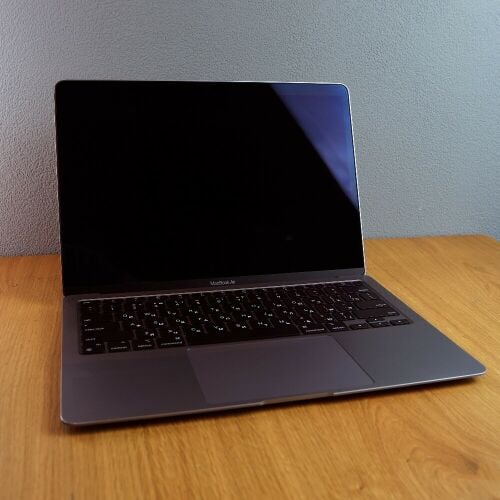 1400 Qr only m1 MacBook