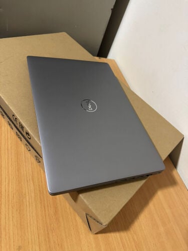 Dell core i7 ,8th gen , original 