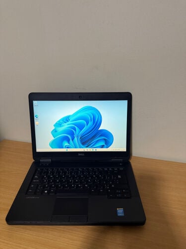 Dell core i5 , originall 