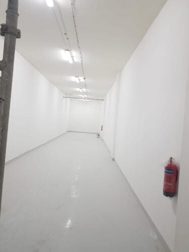 للإيجار مخزن 