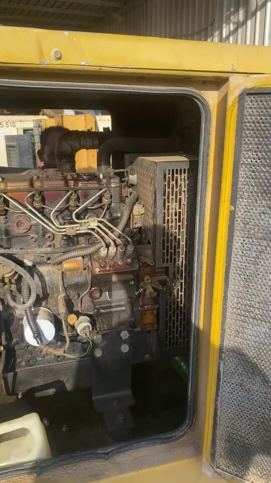 للبيع مولد بيركنز 30 كيفي مع تيدر