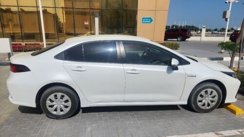 toyota corolla hybrid