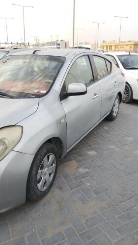 nissan sunny 2012