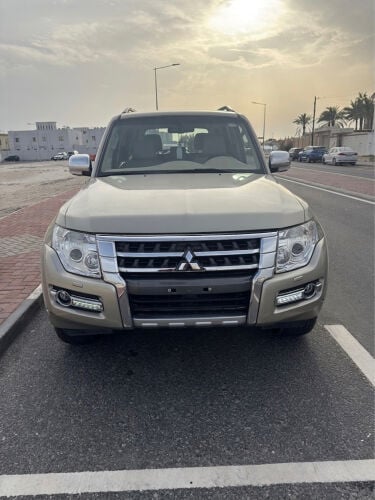 Mitsubishi pajero 2018