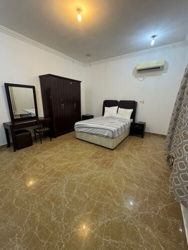 استوديو في الدحيل للايجار