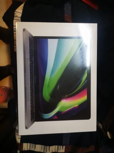 MacBook Pro (13-inch, M1)