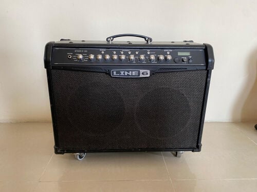 Line6 Spider 120 guitar amplifier
