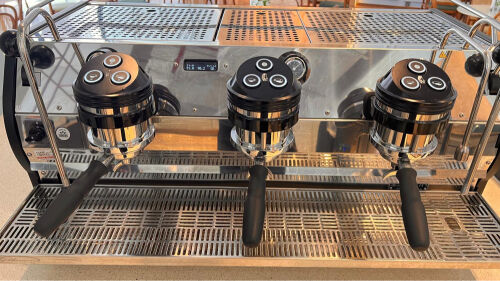 La Marzocco Strada AV 3group