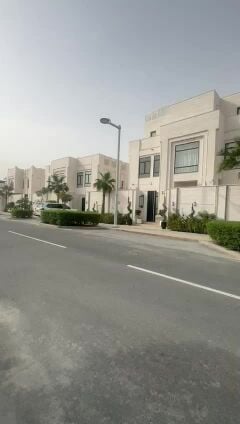 للإيجار فيلا في الوسيل مفروشة فخم