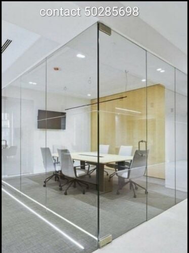 أعمال الألمنيوم والزجاج.