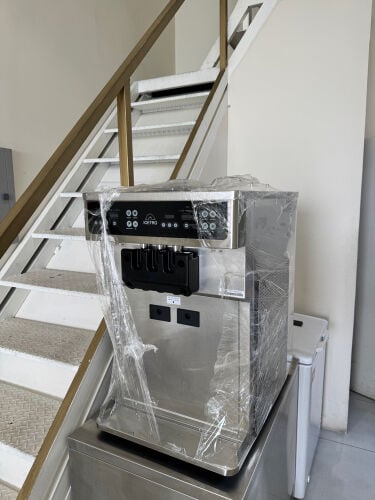 Ice cream machine