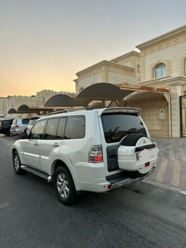 ميتسوبيشي باجيرو