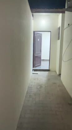 One bedroom and living room for r