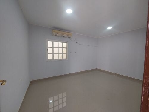 شقة ارضية بمريخ