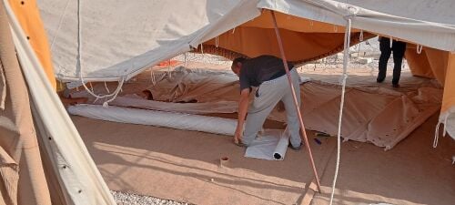 فك ونقل وتغليف وتخزين الخيام