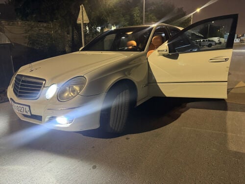 Mercedes E280