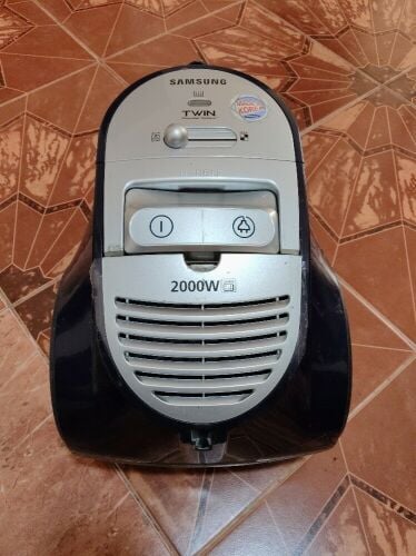 SAMSUNG VACUUM CLEANER 2000W