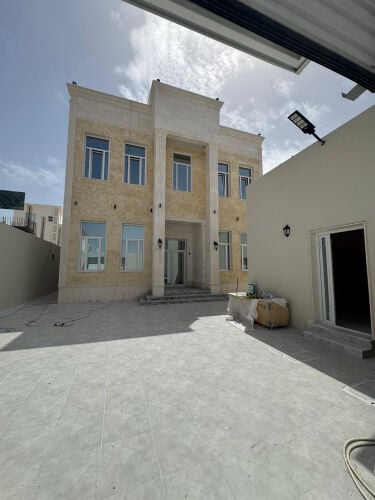 للبيع فيلا جديده في الخيسه