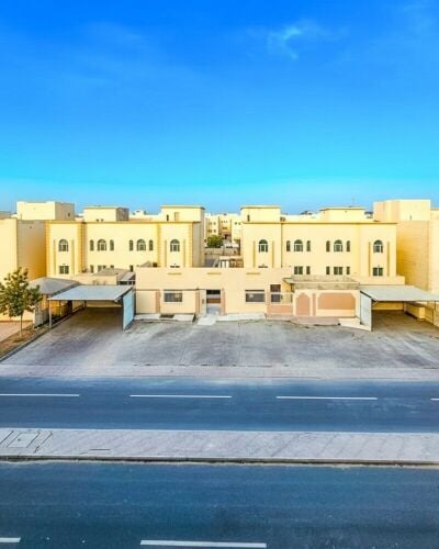 4 فلل متلاصقة ام عبيرية 1660م :