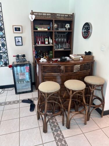 Mini Bar with 4 stools