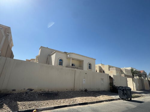 للبيع فيلا دورين حزم المرخية