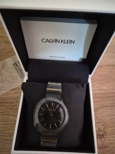 Women K3M524Z1 Minimal Quartz Watch