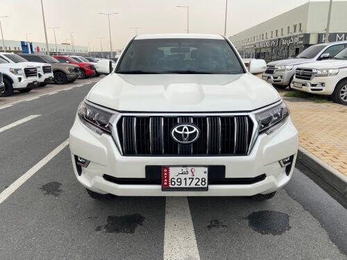 Prado 2022 white 