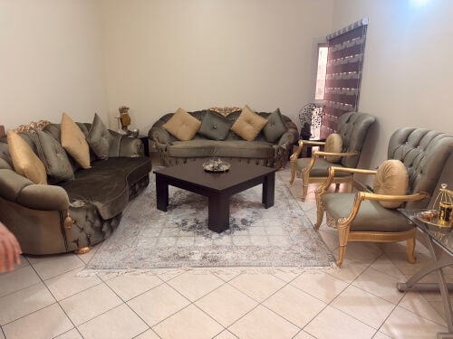 Good condition living room set