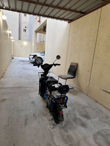 e bike with brand new halmet 