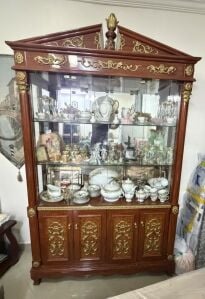 HOUSEHOLD ITEMS