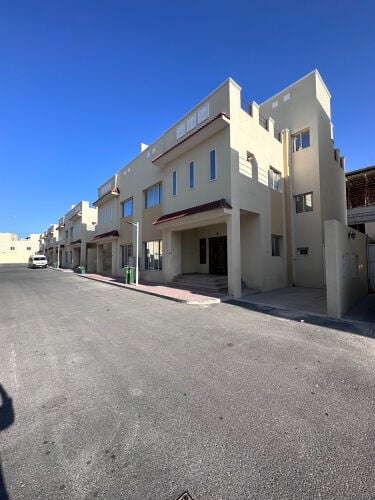 فلل ازغوى من المالك بدون عمولة