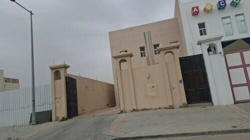 استديوهات بالخيسه خلف الفيستفال.