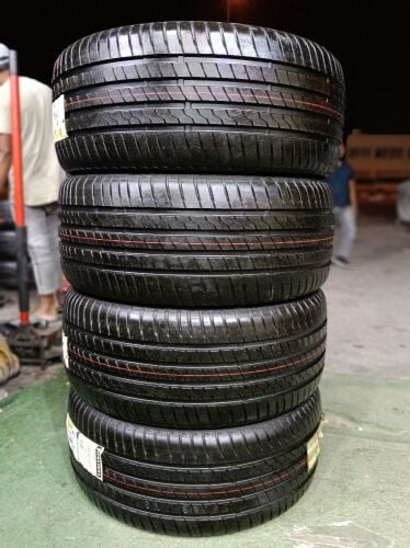 245/45/R17.Firestone Brand