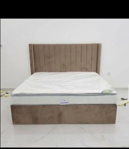 سرير ومرتبة