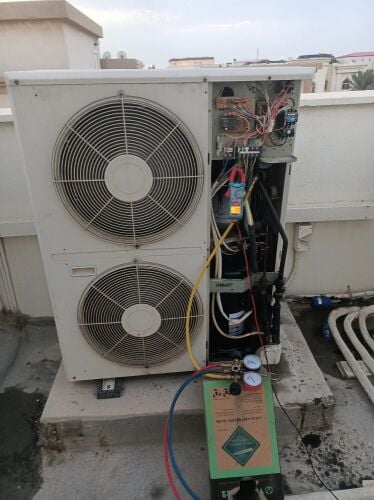 Ac air conditioner service water