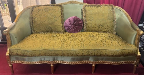 Sofa 