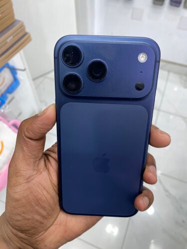 17 pro max 256 gb 