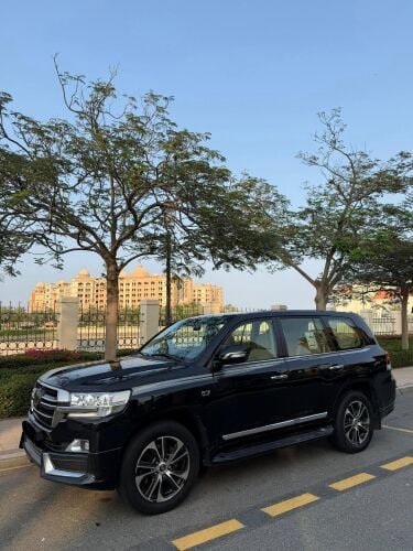 Land Cruiser VXR Grand Touring S