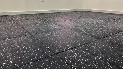 حصيرة مطاطية بطول متر واحد