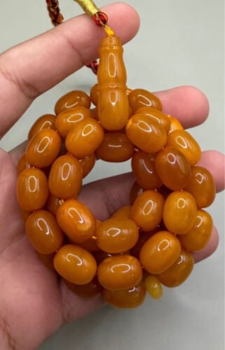للبدل مسباح كهرم بولندي قديم